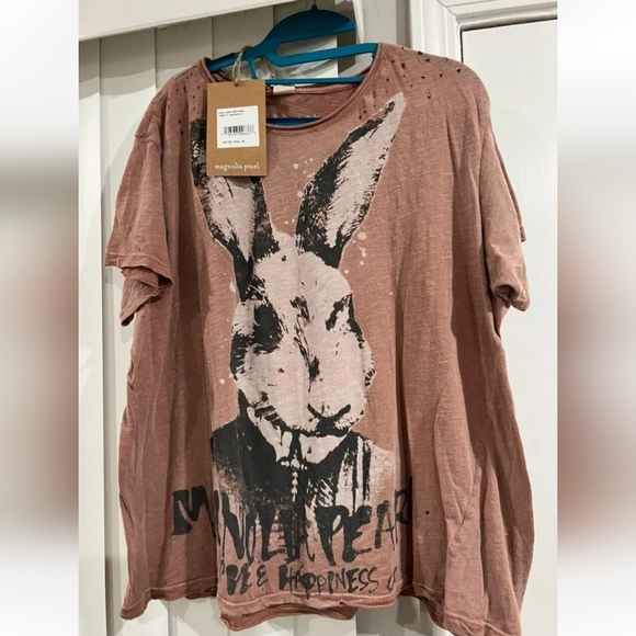 Magnolia Pearl Rabbit Rabbit Rabbit tee shirt - Picture 3 of 5
